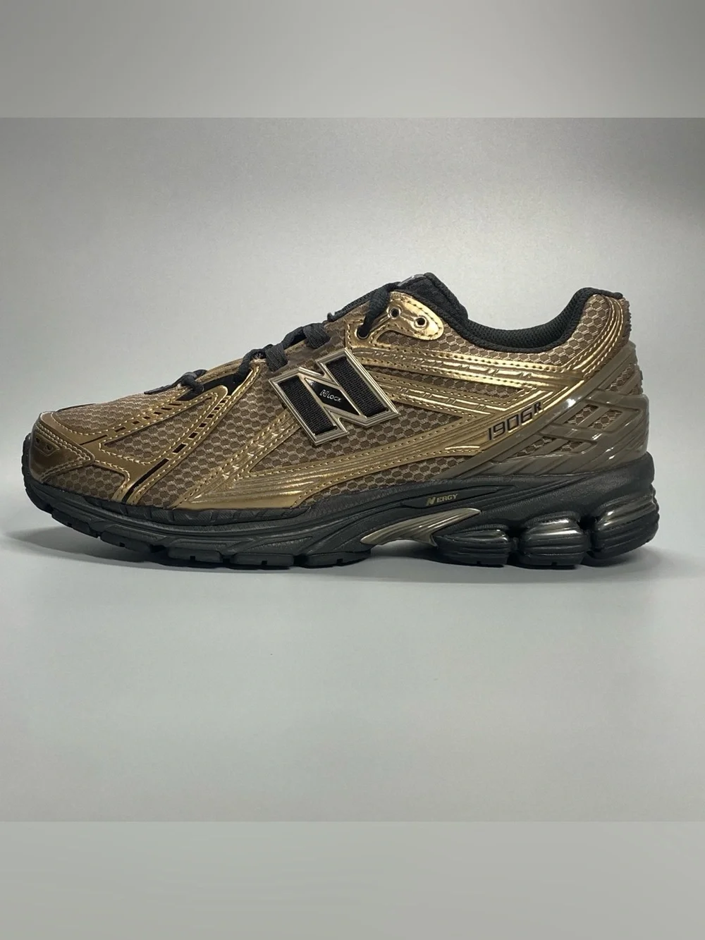 New Balance 1906R U1906RCJ Bronze Black Unisex Mens 10.5 Womens 12